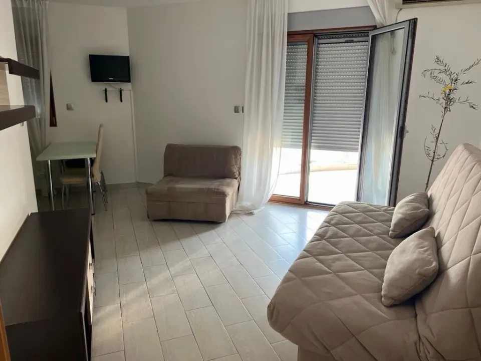 Rent, studio apartment, 39m², Rozino, Budva