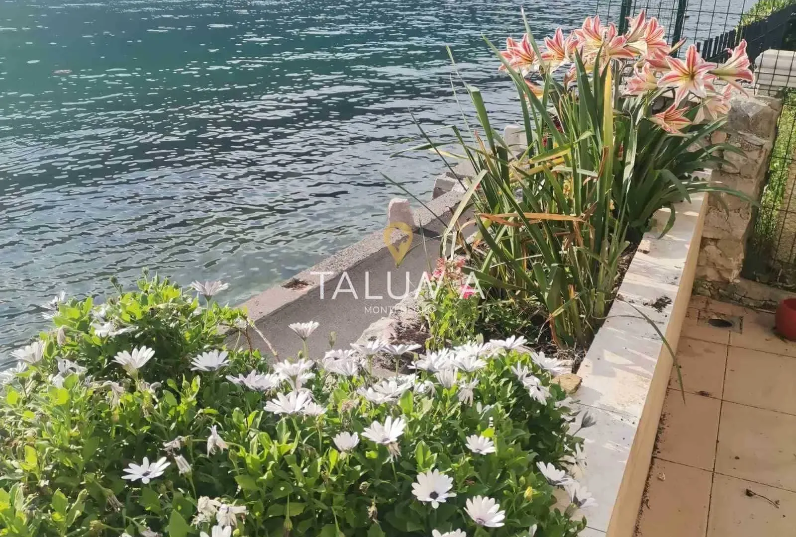 Prodaja, kuća, 240m², Lepetani, Tivat