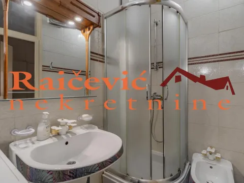 Rent, four bedroom apartment, 104m², Kalenić Pijaca, Vračar Sve Podlokacije - image 18