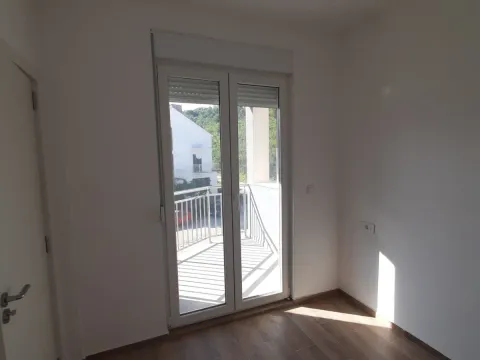 Prodaja, stan, 50m², Herceg Novi, Crna Gora - image 3