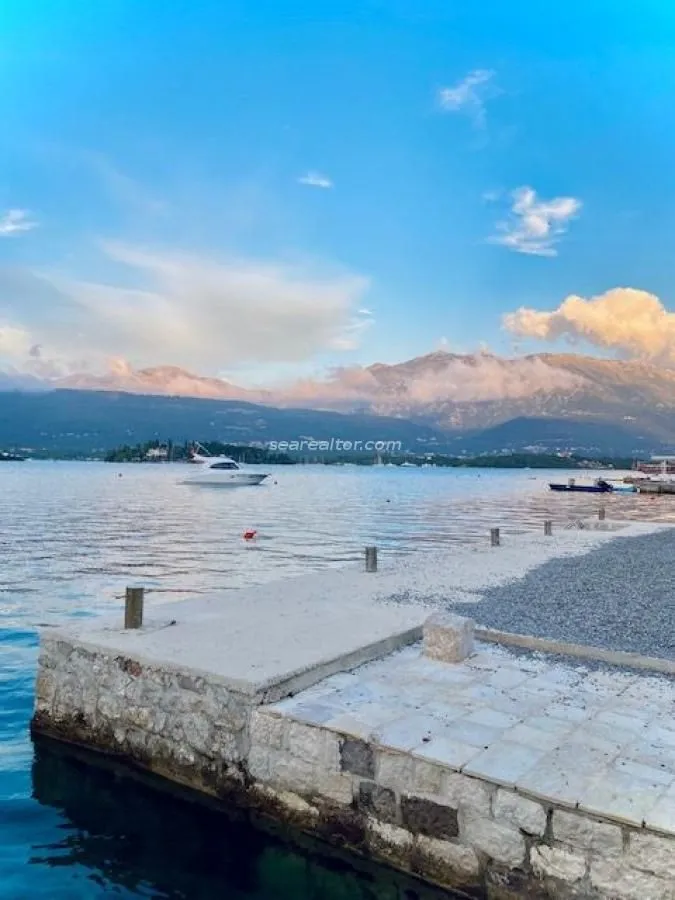 Rent, one bedroom apartment, 51m², Đuraševići, Tivat