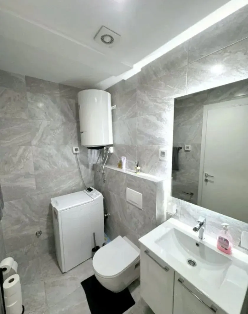Rent, two bedroom apartment, 70m², Stari Aerodrom, Podgorica