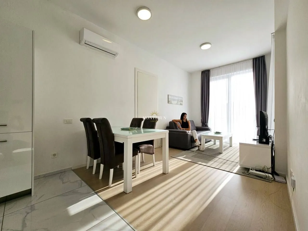 Rent, two bedroom apartment, 51m², Bečići, Budva