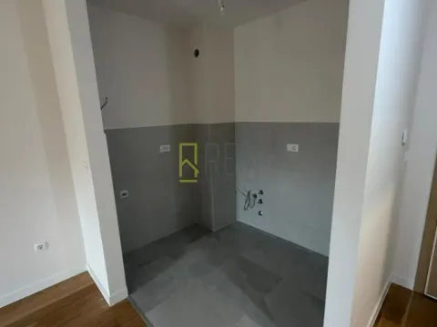 Prodaja, jednosoban stan, 40m², Central Point, Podgorica - image 4