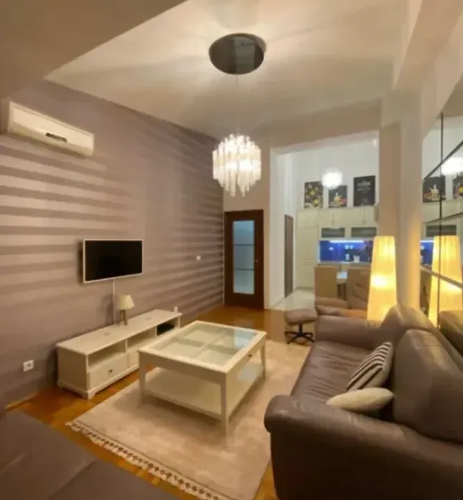 Izdavanje, jednosoban stan, 53m², City Kvart, Podgorica