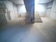 Izdavanje, poslovni prostor, 172m², Tološi, Podgorica - image 14