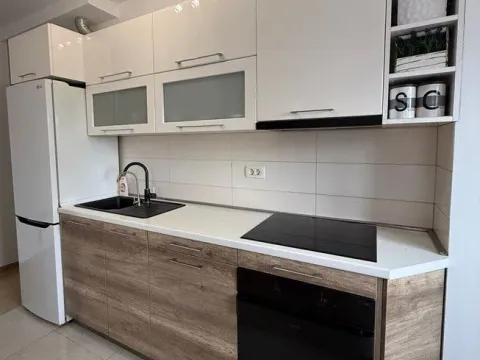 Prodaja, trosoban stan, 72m², City Kvart, Podgorica - image 4