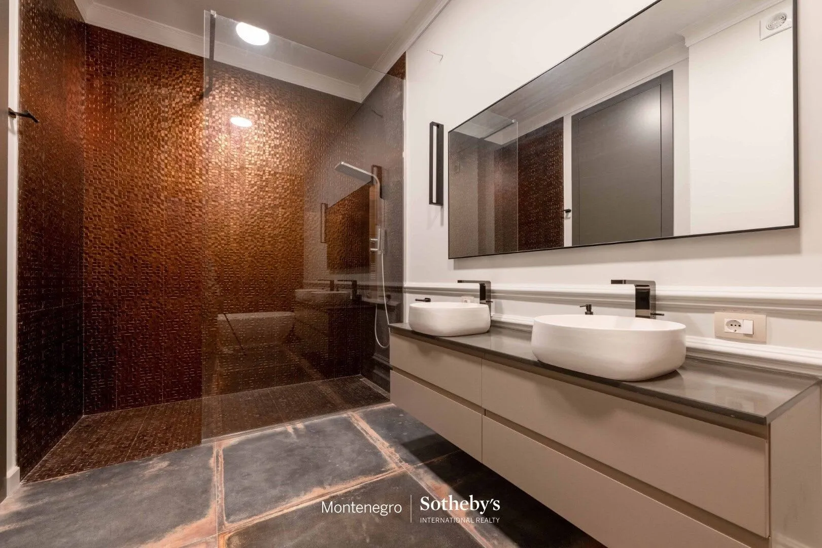 Sale, house, 580m², Skočiđevojka, Budva