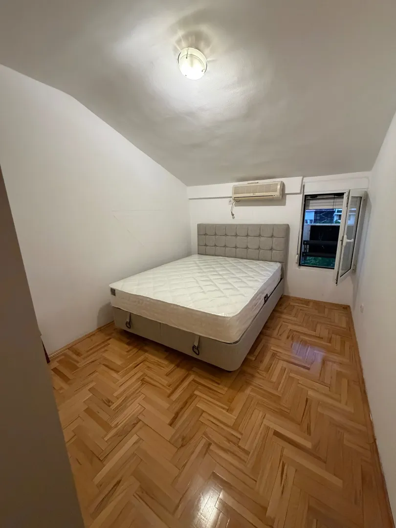 Prodaja, jednosoban stan, 53m², Stari Aerodrom, Podgorica