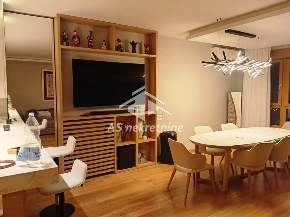 Rent, three bedroom apartment, 98m², Novi Beograd Blok 65, Novi Beograd Sve Podlokacije