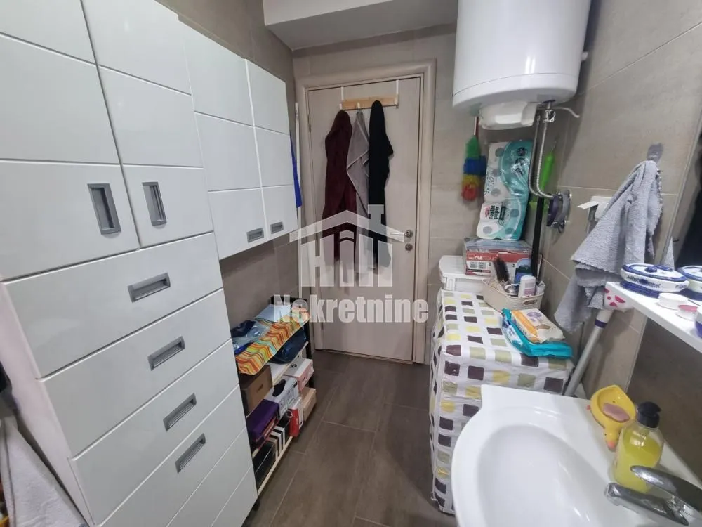 Prodaja, dvosoban stan, 48m², Zemun Gornji Grad, Zemun Sve Podlokacije