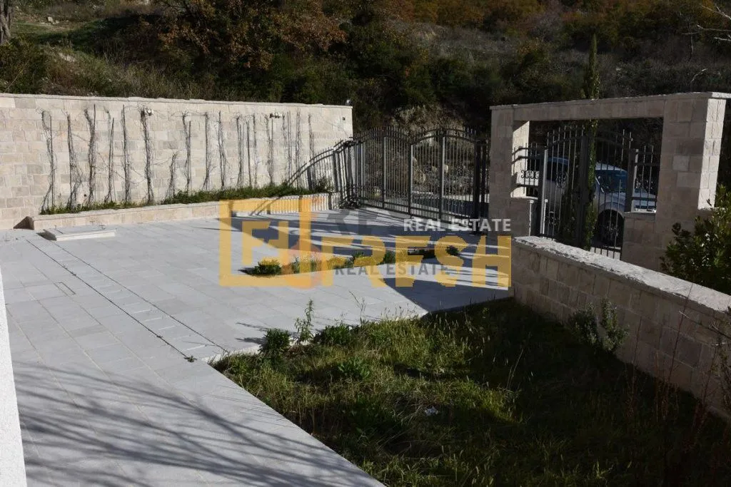 Prodaja, kuća, 310m², Kotor, Crna Gora