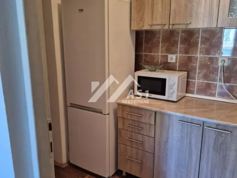 Izdavanje, dvosoban stan, 350m², Grbavica, Novi Sad Sve Podlokacije - image 3