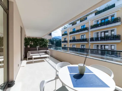 Prodaja, jednosoban stan, 81m², Porto Montenegro, Tivat - image 10