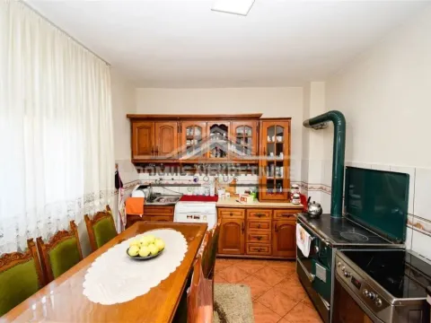 Prodaja, kuća, 230m², Stari Aerodrom, Podgorica - image 6