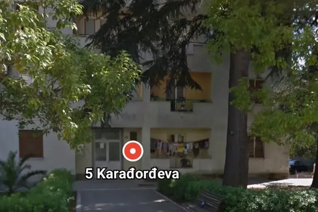 Izdavanje, četvorosoban stan, 90m², Centar, Podgorica