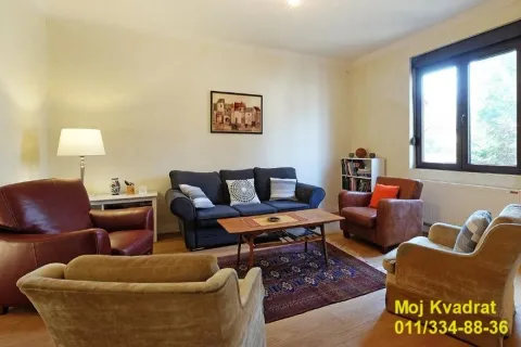 Izdavanje, četvorosoban stan, 77m², Dušanovac, Voždovac Sve Podlokacije - image 3