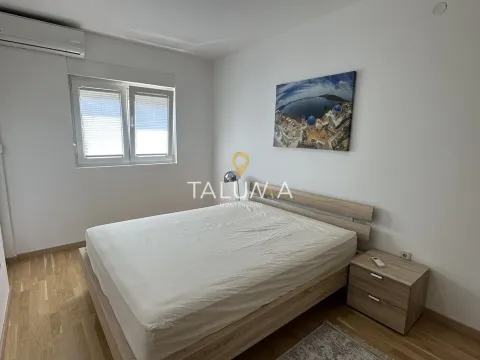 Rent, two bedroom apartment, 71m², City Kvart, Podgorica - image 11
