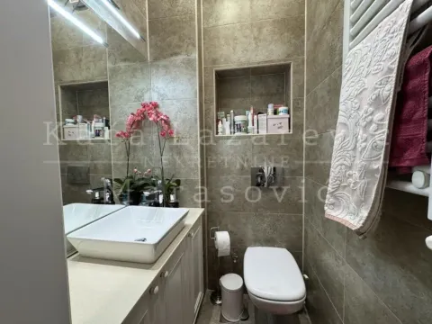 Prodaja, trosoban stan, 95m², Stari Grad, Beograd - image 8