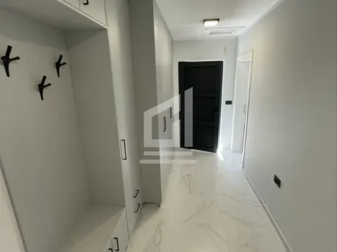 Izdavanje, kuća, 110m², Pričelje, Podgorica - image 15