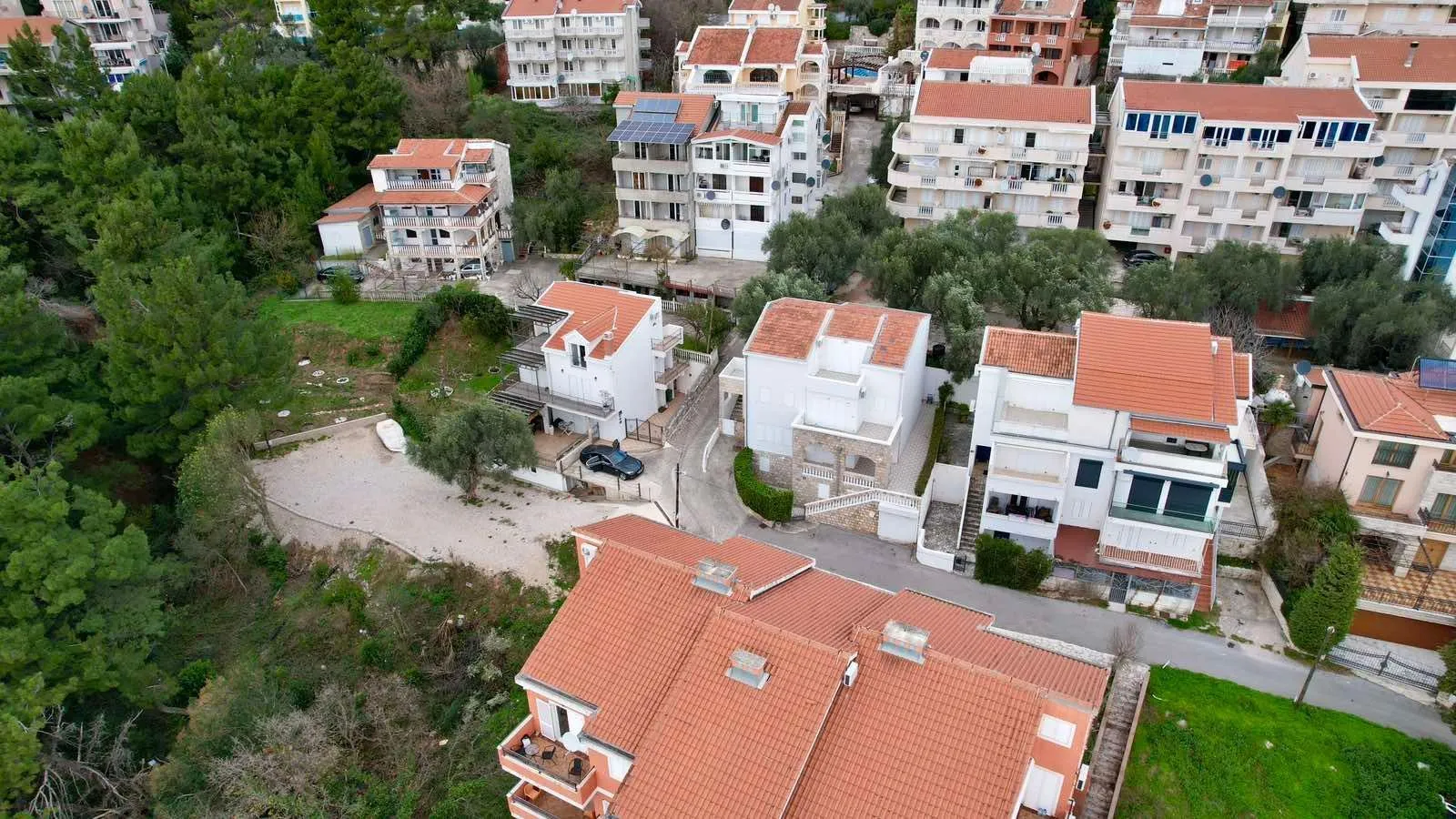 Prodaja, plac, 237m², Petrovac, Budva