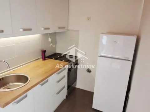 Izdavanje, trosoban stan, 74m², Gradska Bolnica, Zvezdara Sve Podlokacije - image 8