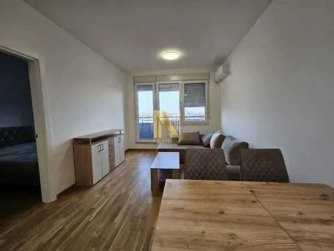 Izdavanje, jednosoban stan, 42m², Avijatičarsko naselje, Novi Sad Sve Podlokacije - image 4