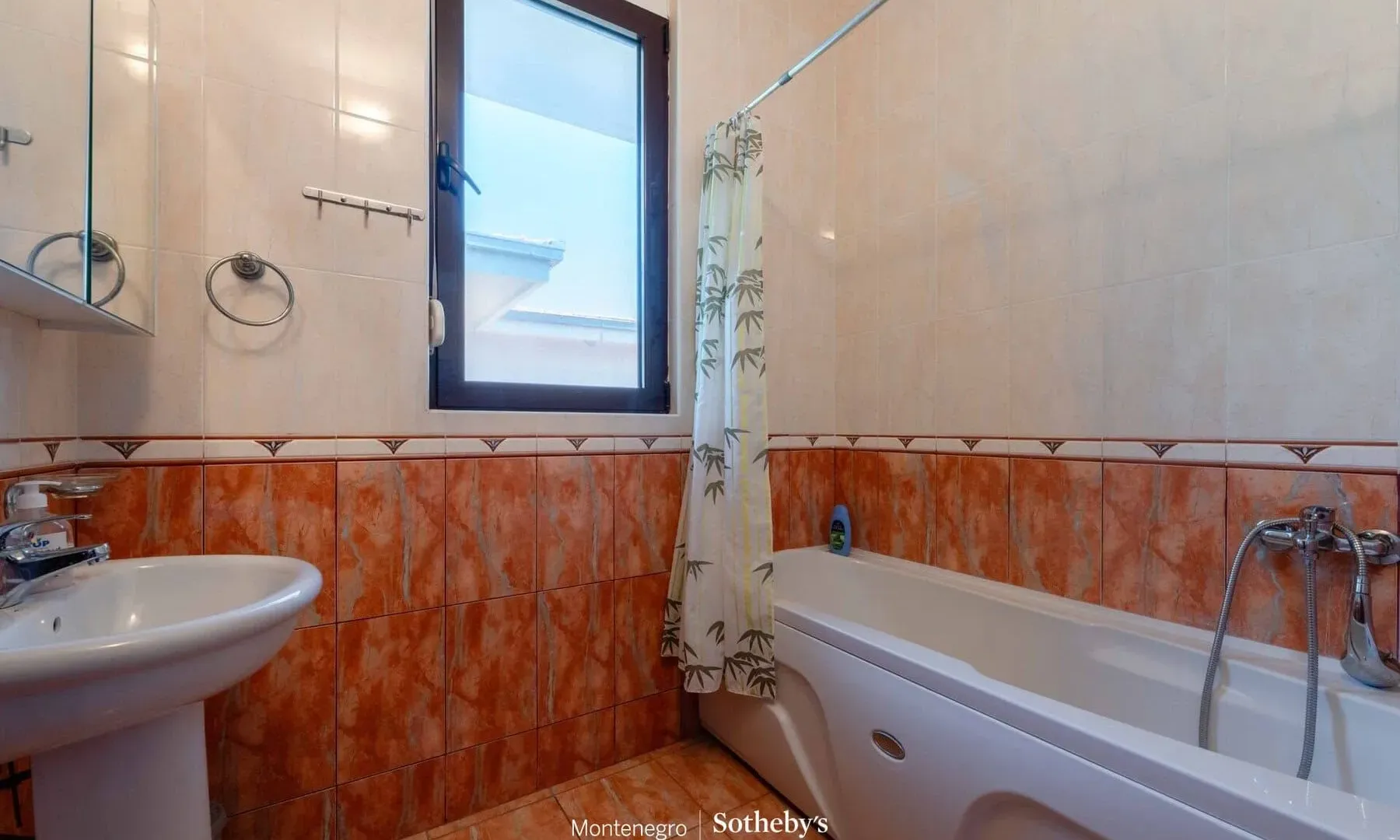 Sale, house, 416m², Utjeha, Bar
