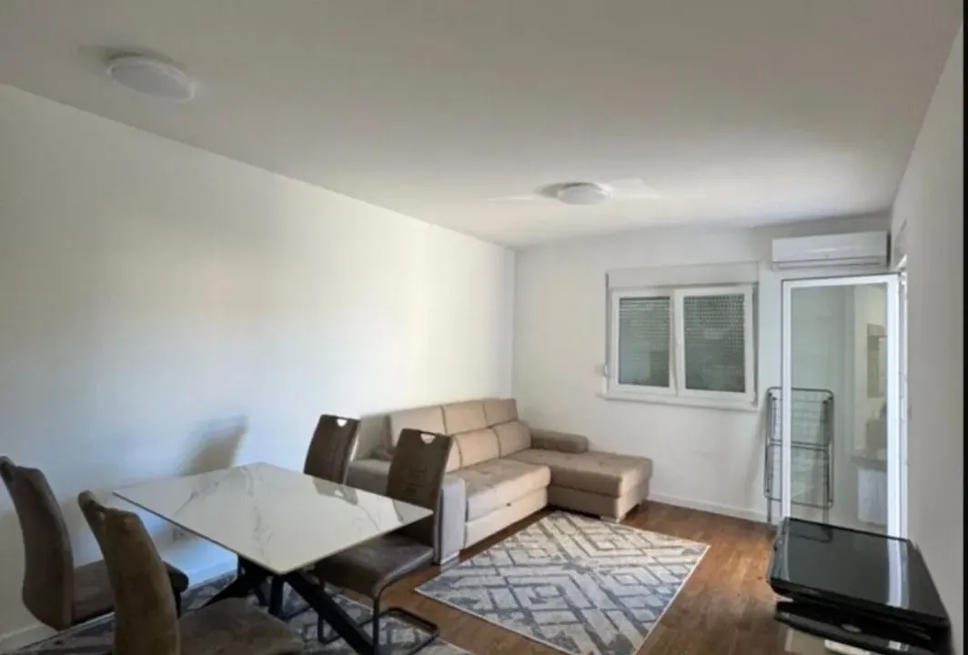 Rent, one bedroom apartment, 46m², Stari Aerodrom, Podgorica