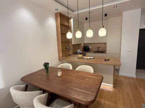 Prodaja, jednosoban stan, 68m², Centar, Bar - image 2