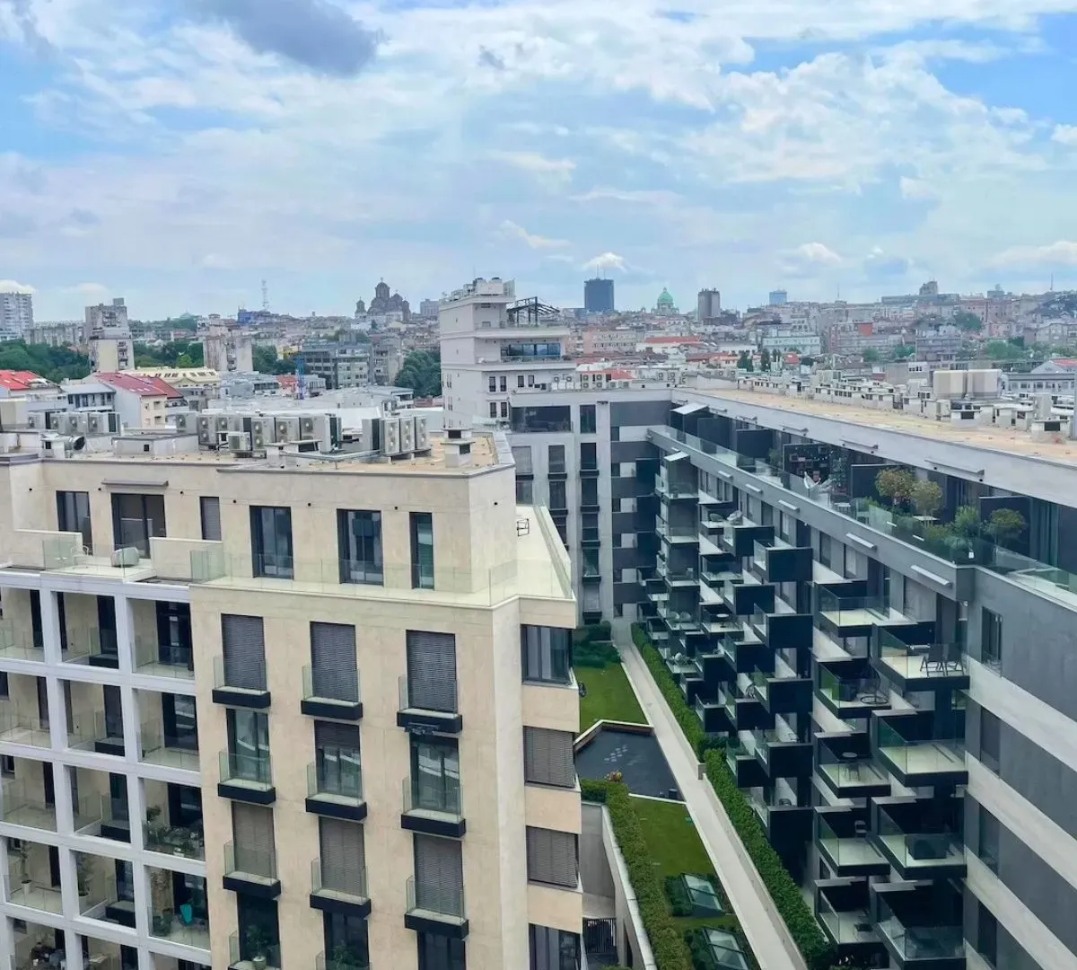 Izdavanje, trosoban stan, 81m², Stari grad, Novi Sad