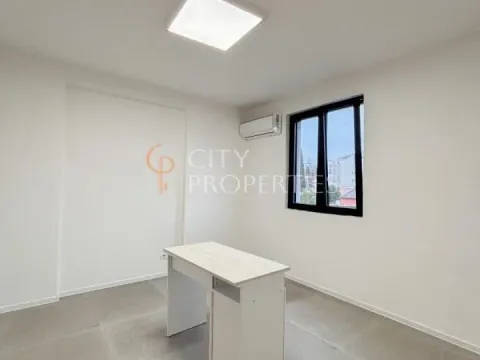Izdavanje, poslovni prostor, 120m², Centar, Podgorica - image 9