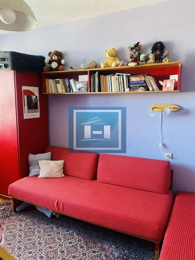 Prodaja, trosoban stan, 60m², Centar, Paraćin