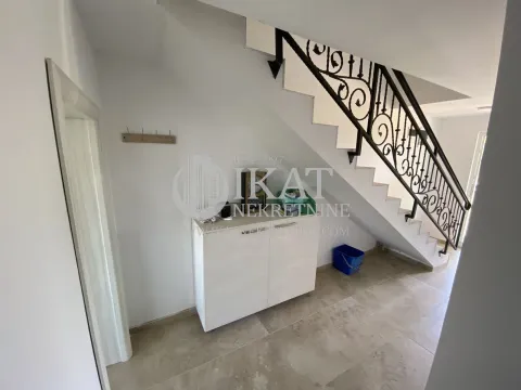 Izdavanje, kuća, 160m², Boleč, Grocka - image 9