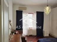 Izdavanje, trosoban stan, 86m², Kalenić Pijaca, Vračar Sve Podlokacije - image 8