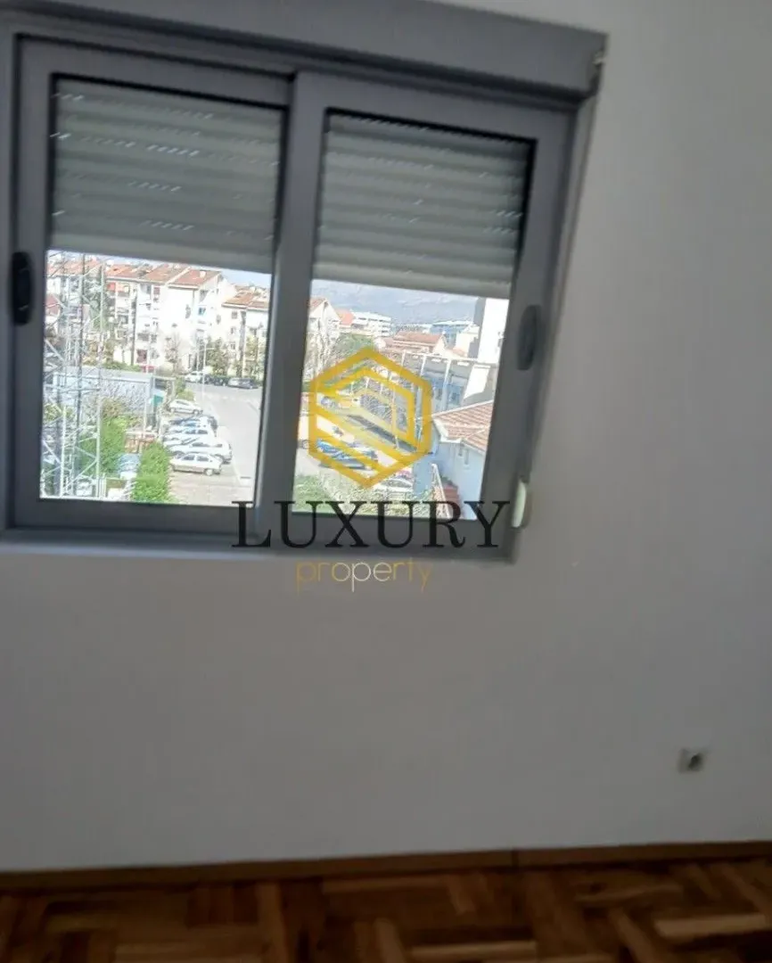 Rent, apartment, 40m², Stari Aerodrom, Podgorica