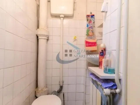 Izdavanje, poslovni prostor, 21m², Stari Grad, Beograd - image 12