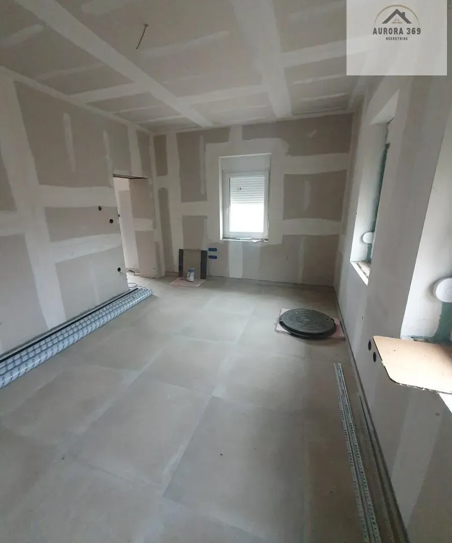 Sale, house, 72m², Sremska Mitrovica, Srbija