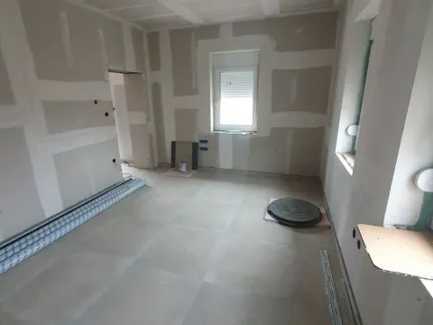 Sale, house, 72m², Sremska Mitrovica, Srbija