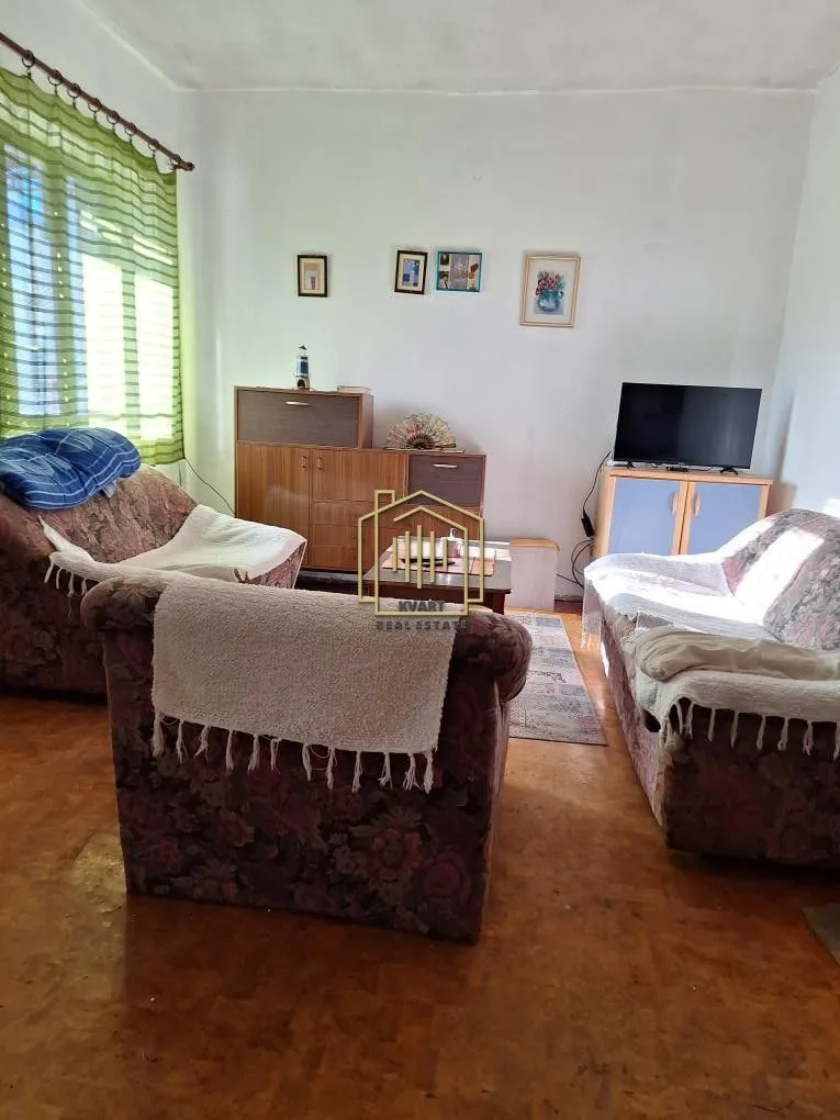 Izdavanje, kuća, 60m², Centar, Cetinje