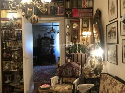 Prodaja, trosoban stan, 81m², Vračar Centar, Vračar Sve Podlokacije - image 3