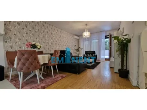 Rent, two bedroom apartment, 57m², Novi Beograd Sve Podlokacije, Beograd