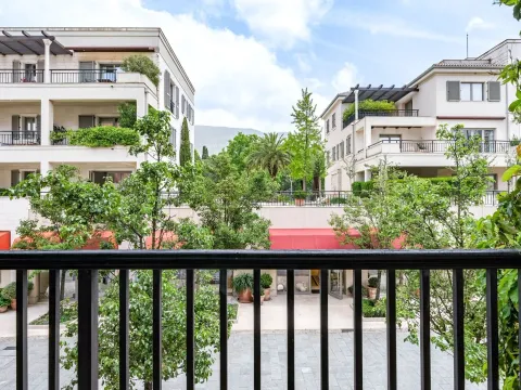 Prodaja, jednosoban stan, 68m², Tivat, Crna Gora - image 17