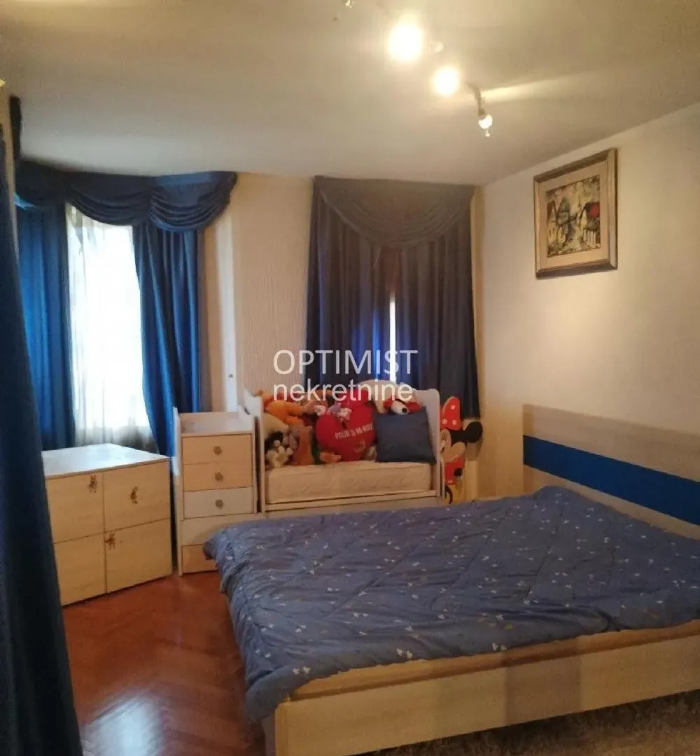 Sale, house, 263m², Ledine, Beograd