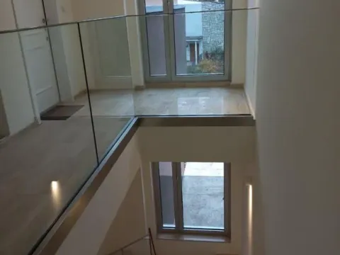 Izdavanje, četvorosoban stan, 155m², Savski Venac, Beograd - image 9