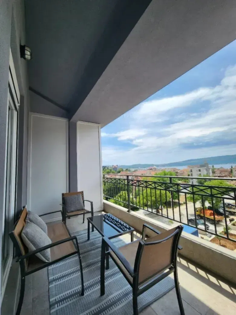 Prodaja, trosoban stan, 92m², Seljanovo, Tivat