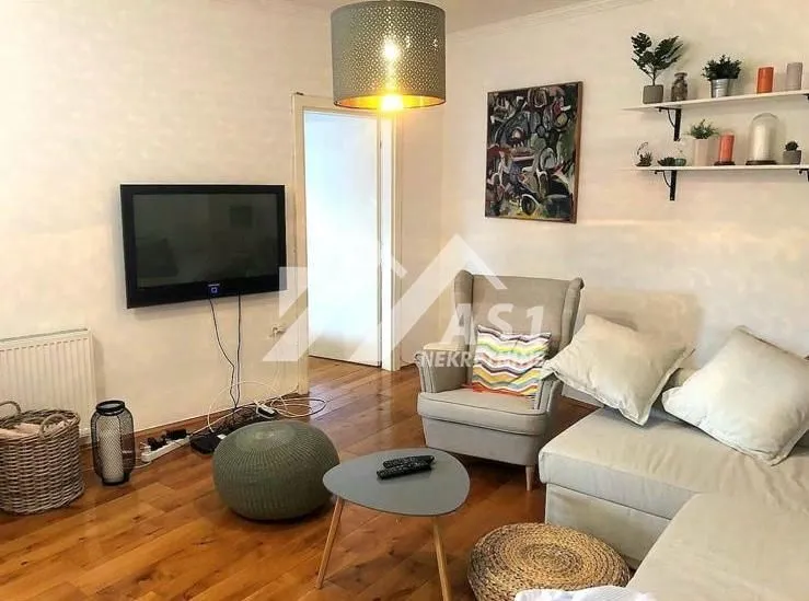 Izdavanje, dvosoban stan, 45m², Podbara, Novi Sad Sve Podlokacije