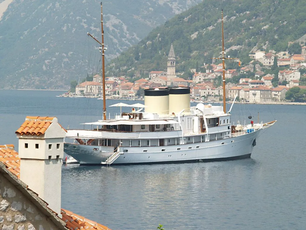 Sale, house, 384m², Stoliv, Kotor