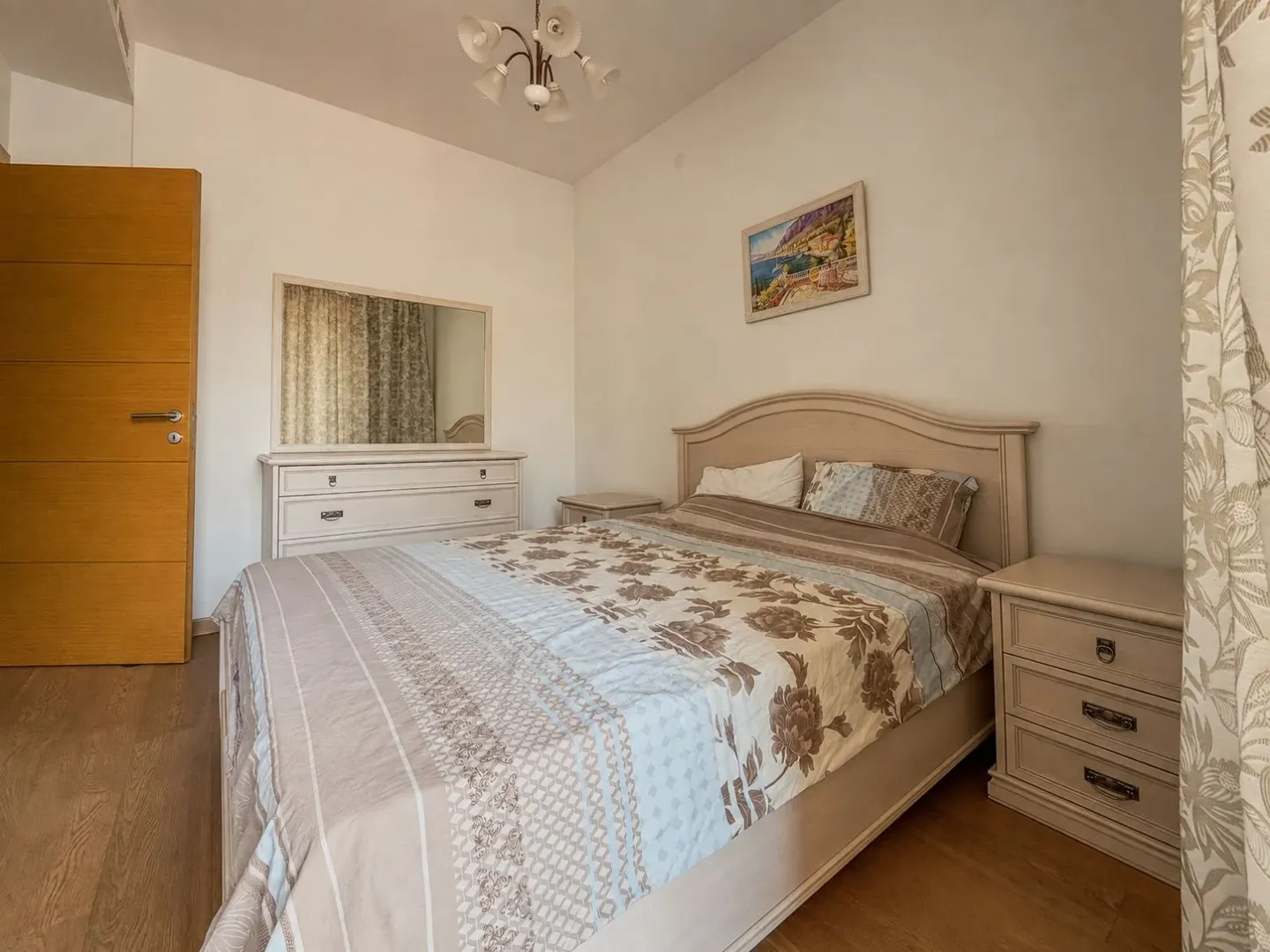 Prodaja, dvosoban stan, 77m², Centar, Budva