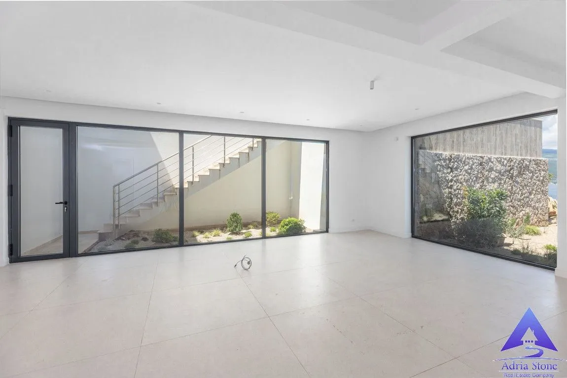Prodaja, kuća, 328m², Krašići, Tivat